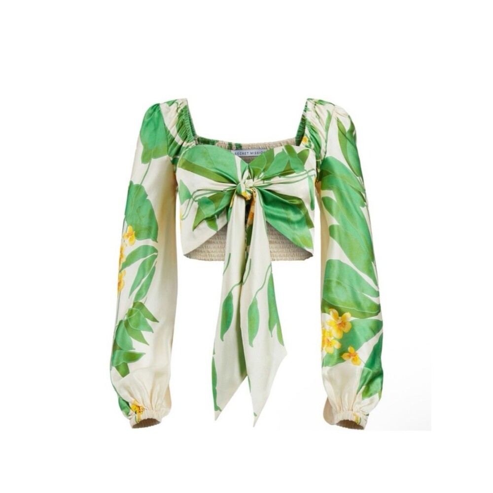 Secret Mission Silk
Tropical Tie Front Natalie Long
Sleeve Crop Top NEW